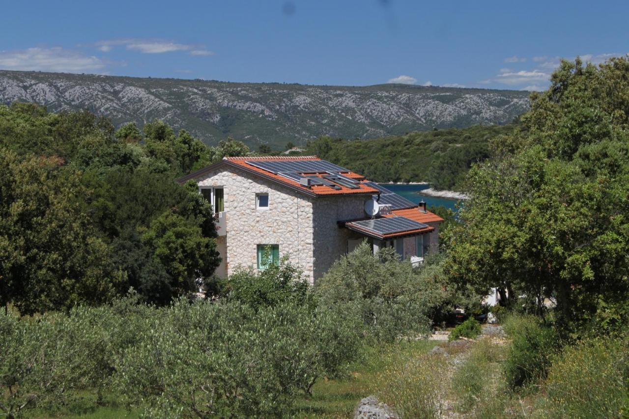 Seaside Secluded Apartments Cove Karkavac - Scedro, Hvar - 8801 Jelsa  Exterior photo
